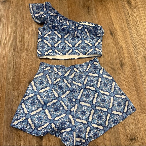 Mi Ami Matching Set Blouse Shorts Women’s S Blue White One Shoulder Cropped Boho - Picture 5 of 13